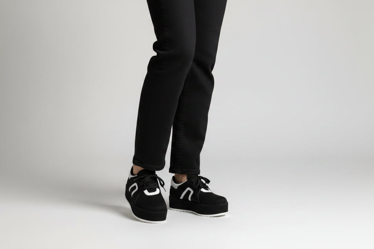 ZAPATILLA NEGRA MUJER 0467